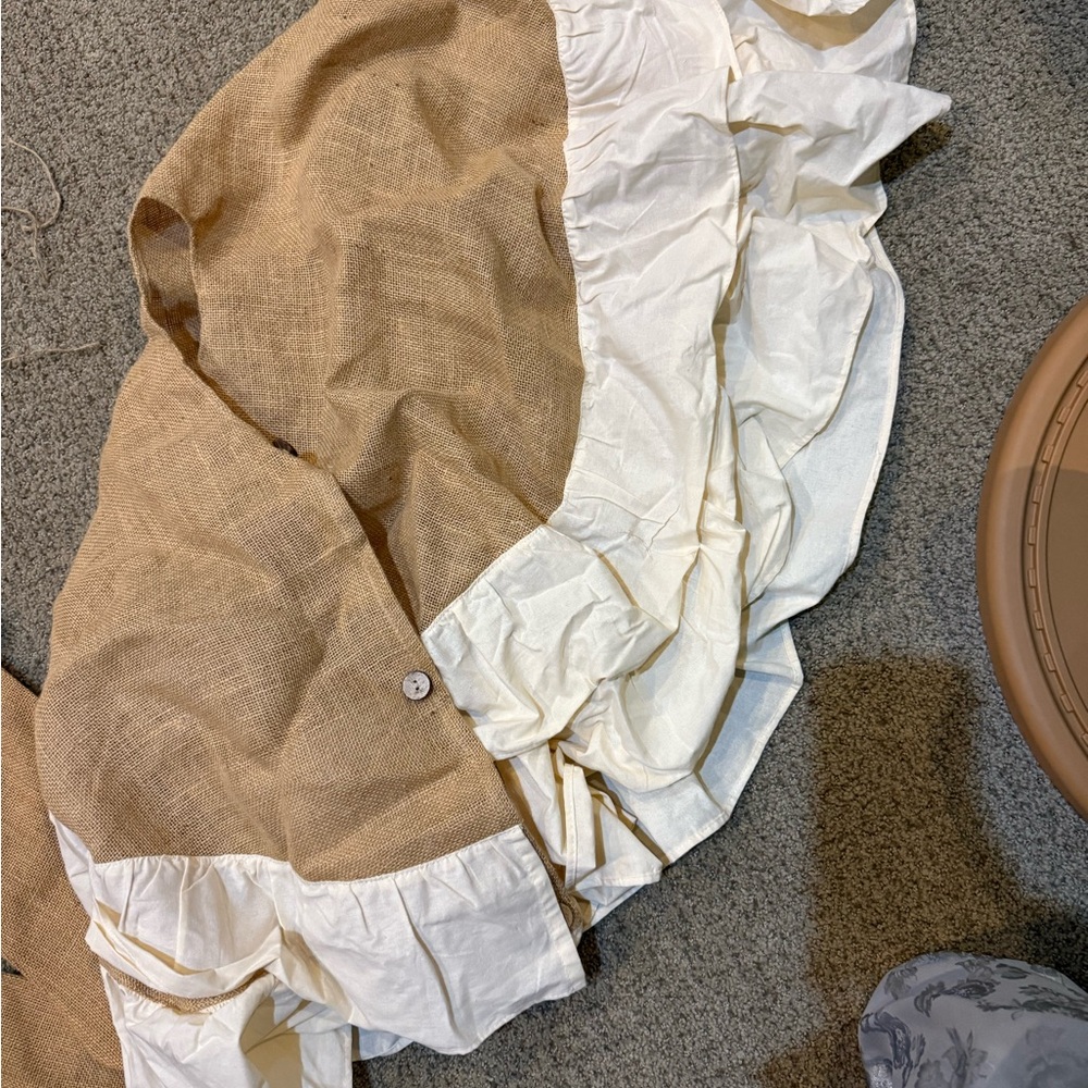 Tan and White Tree Skirt